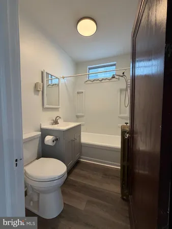 $2,000 | 522 Main Street, Unit B, Riverton, NJ 08077