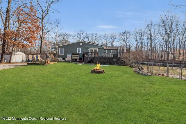 $799,999 | 592 Whitecomb Avenue, Jackson, NJ 08527