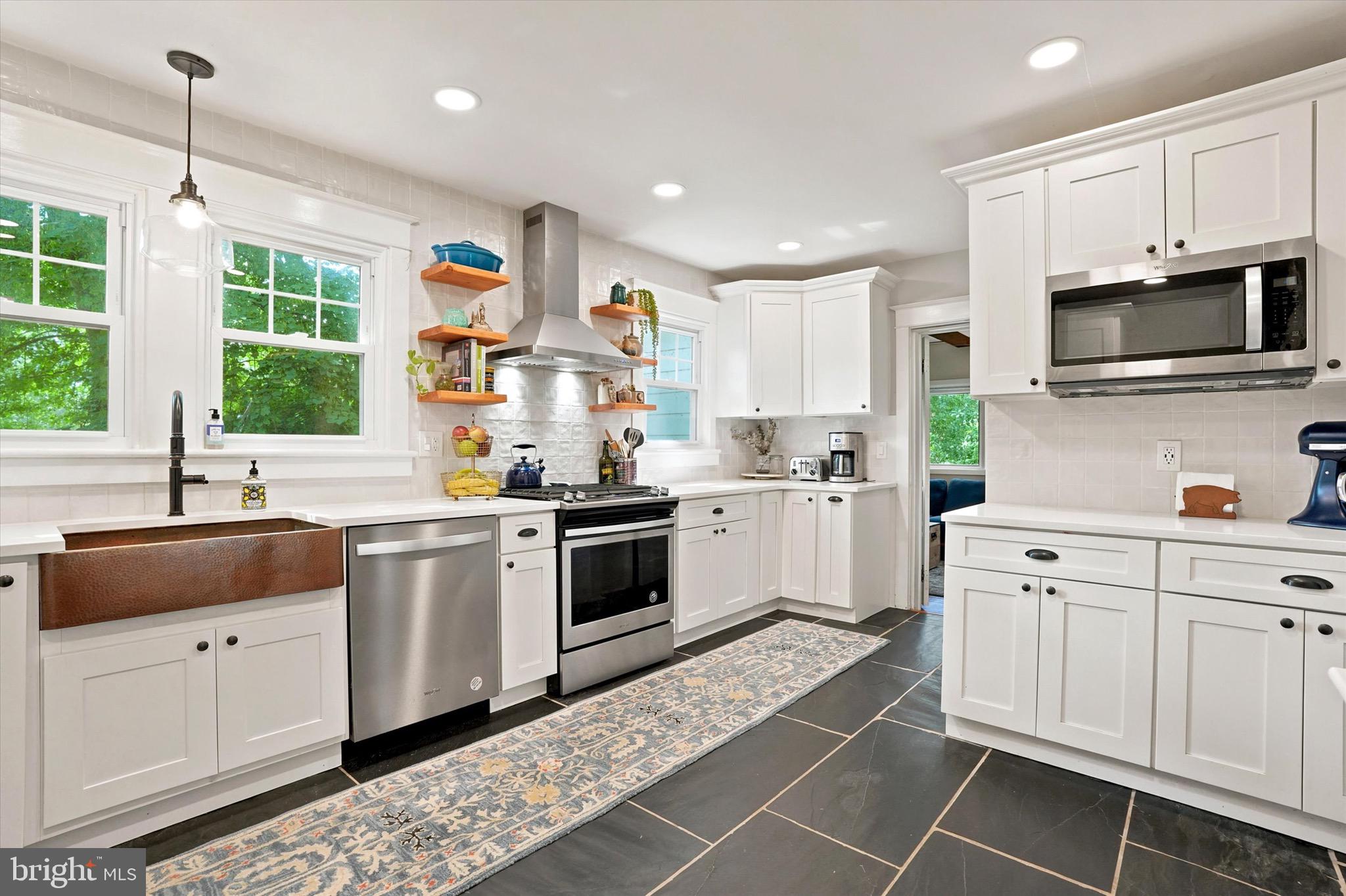 8 Hewett Road Wyncote, PA 19095 - Photo 7 of 28