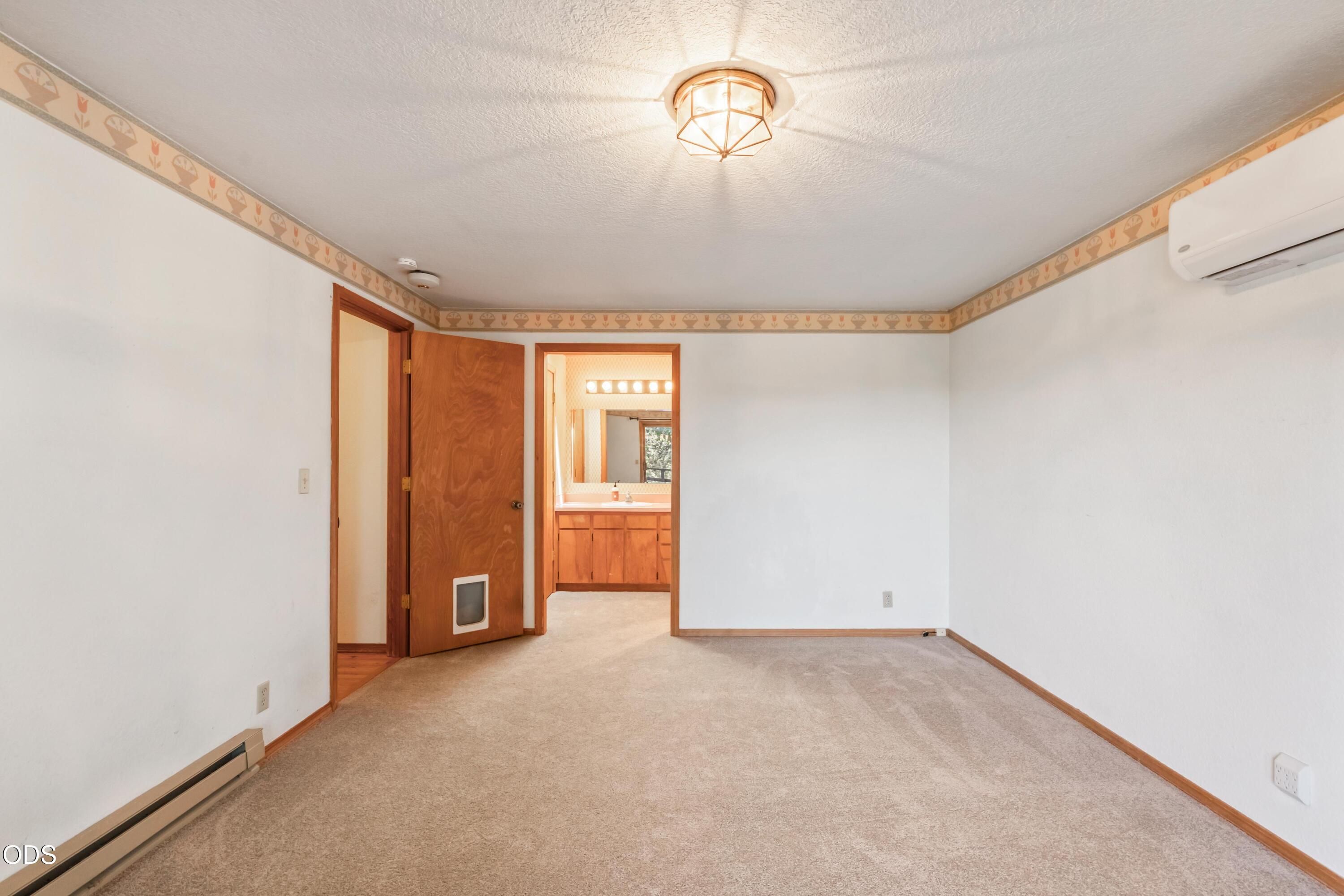 64543 McGrath Road Bend, OR 97701 - Photo 11 of 24