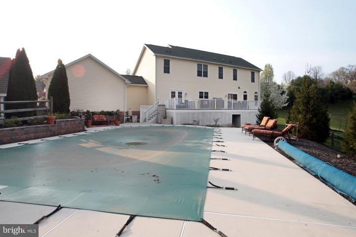 7 Grace Ridge Court Monkton, MD 21111 - Photo 1 of 30 Built in pool closed heated