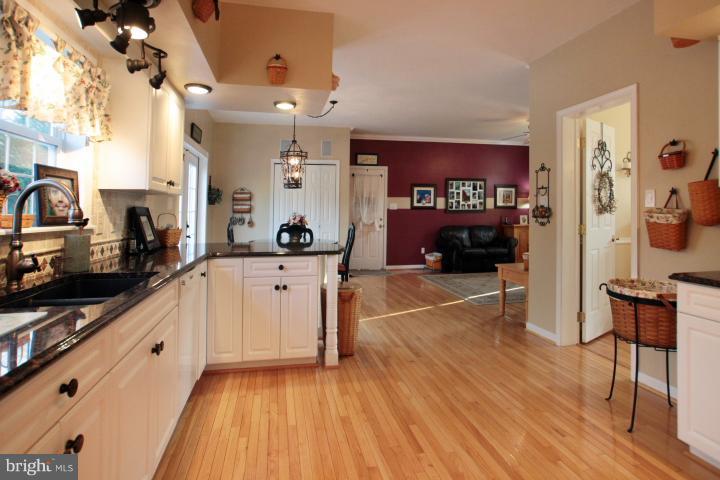 7 Grace Ridge Court Monkton, MD 21111 - Photo 13 of 30 Kitchen