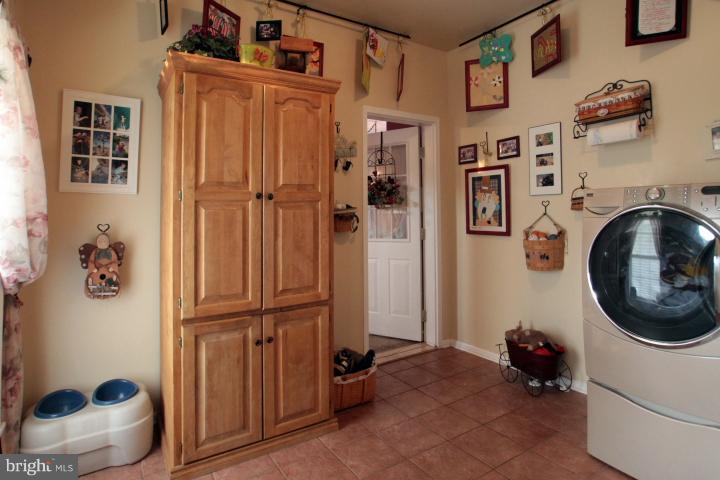 7 Grace Ridge Court Monkton, MD 21111 - Photo 24 of 30 mudroom