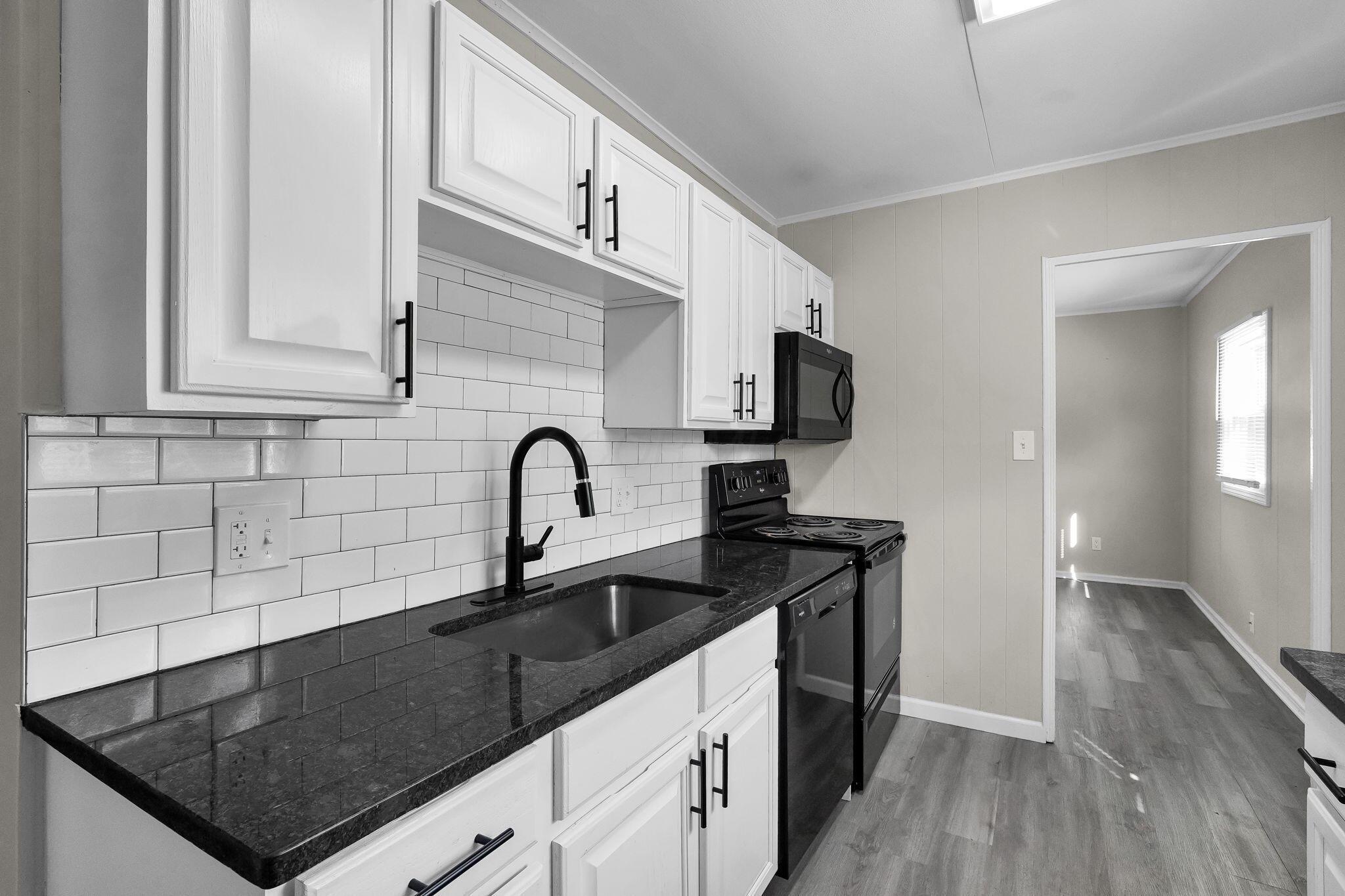 442 South Hampton Road Columbus, OH 43213 - Photo 17 of 29