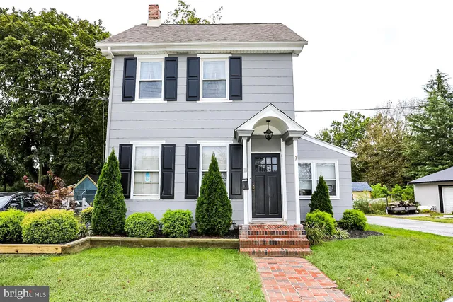 $299,900 | 18 Church Street, Woodstown, NJ 08098