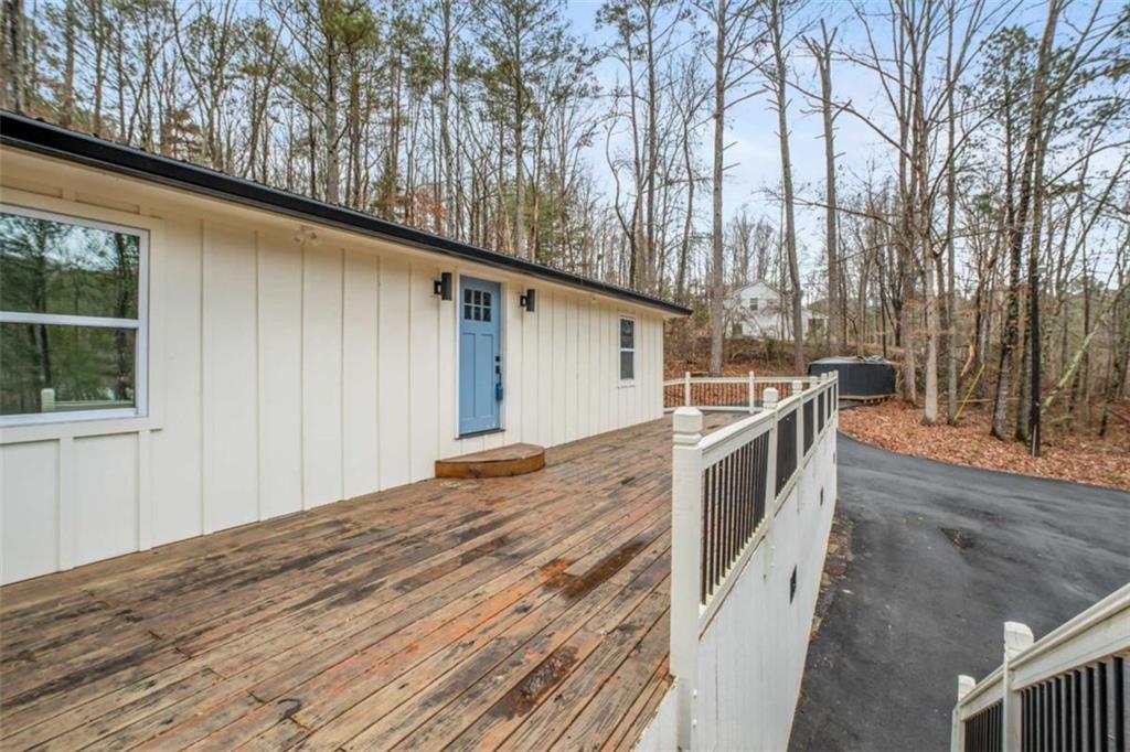 129 Blacks Mill Valley Road Dawsonville, GA 30534 - Photo 3 of 51