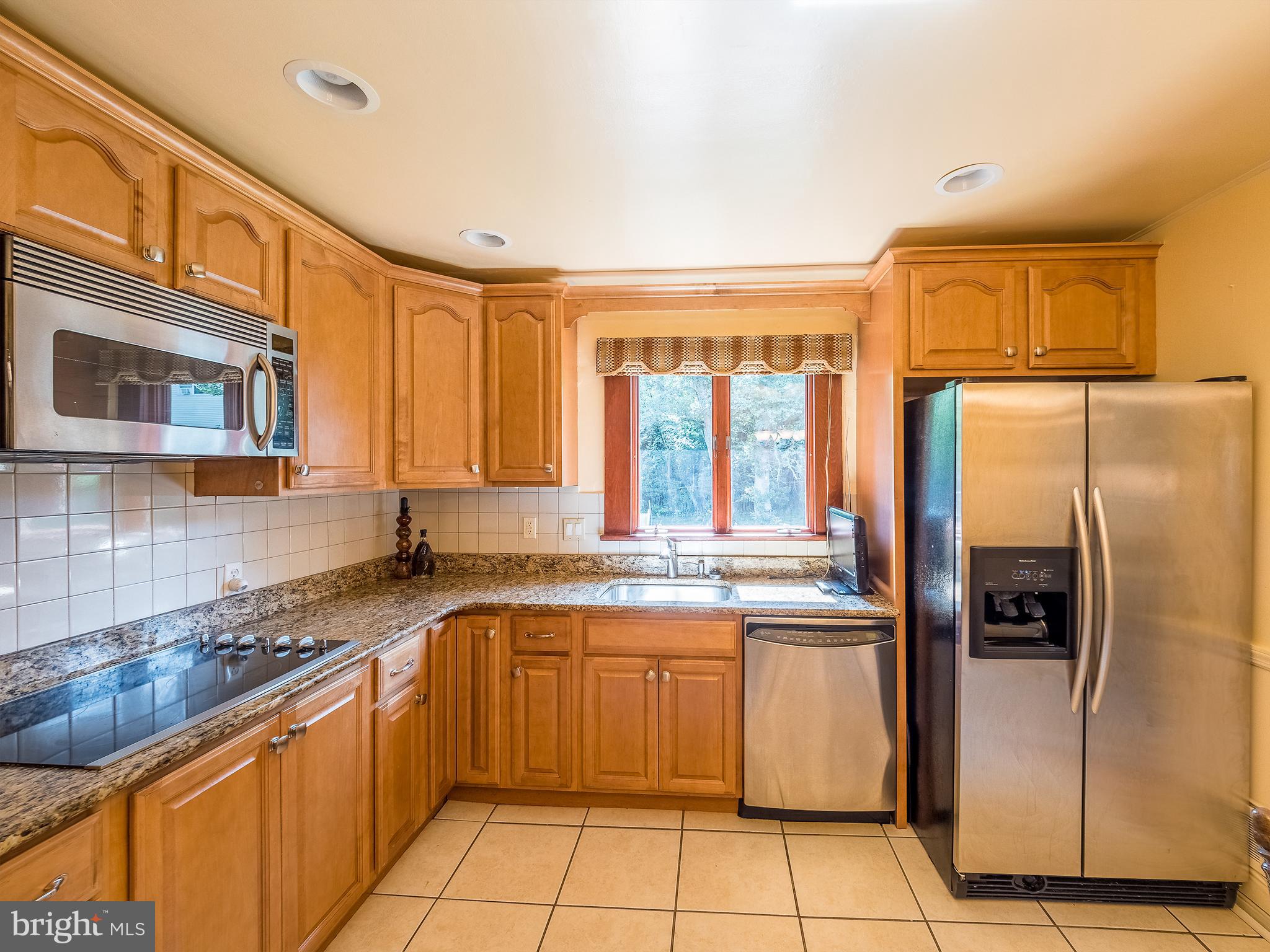 204 Devon Road Cinnaminson, NJ 08077 - Photo 8 of 22 Kitchen view 2