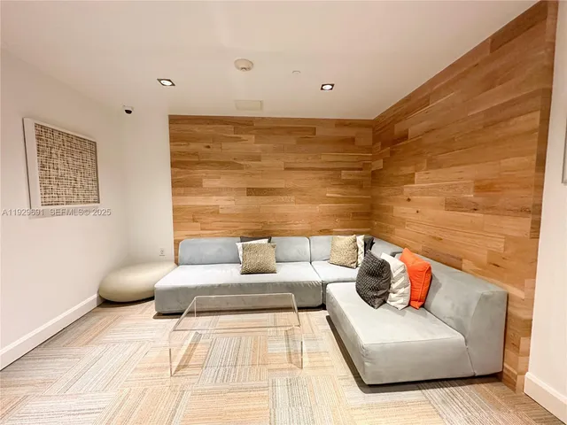 $3,300 | 951 Brickell Avenue, Unit 801, Miami, FL 33131