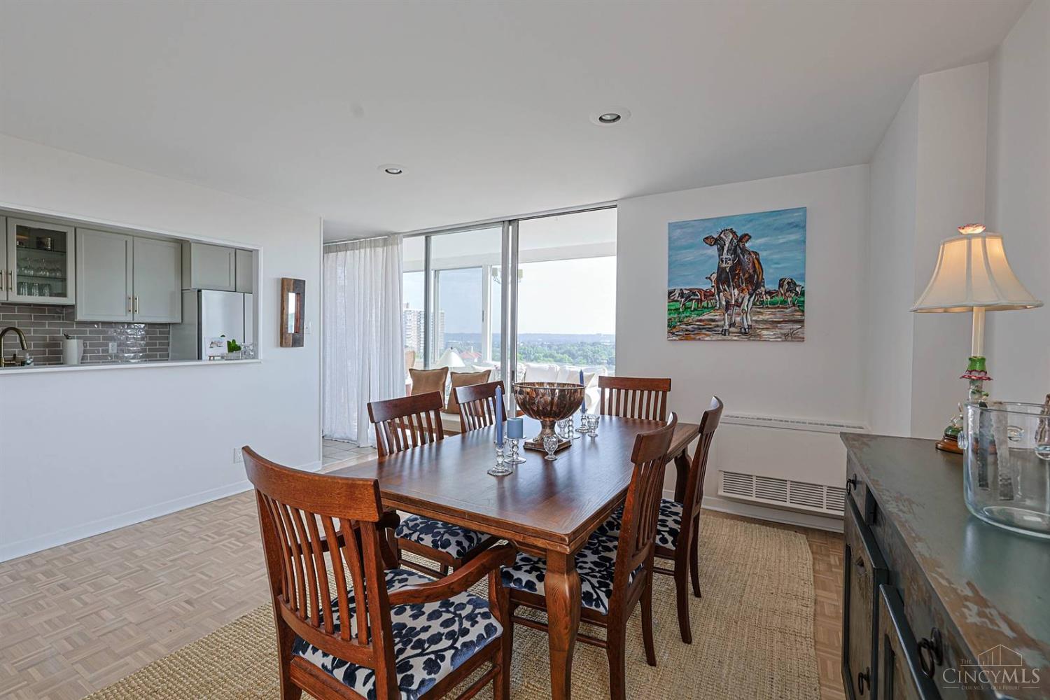 2324 Madison Road, Unit 1003 Cincinnati, OH 45208 - Photo 10 of 34 Gallery Image 10