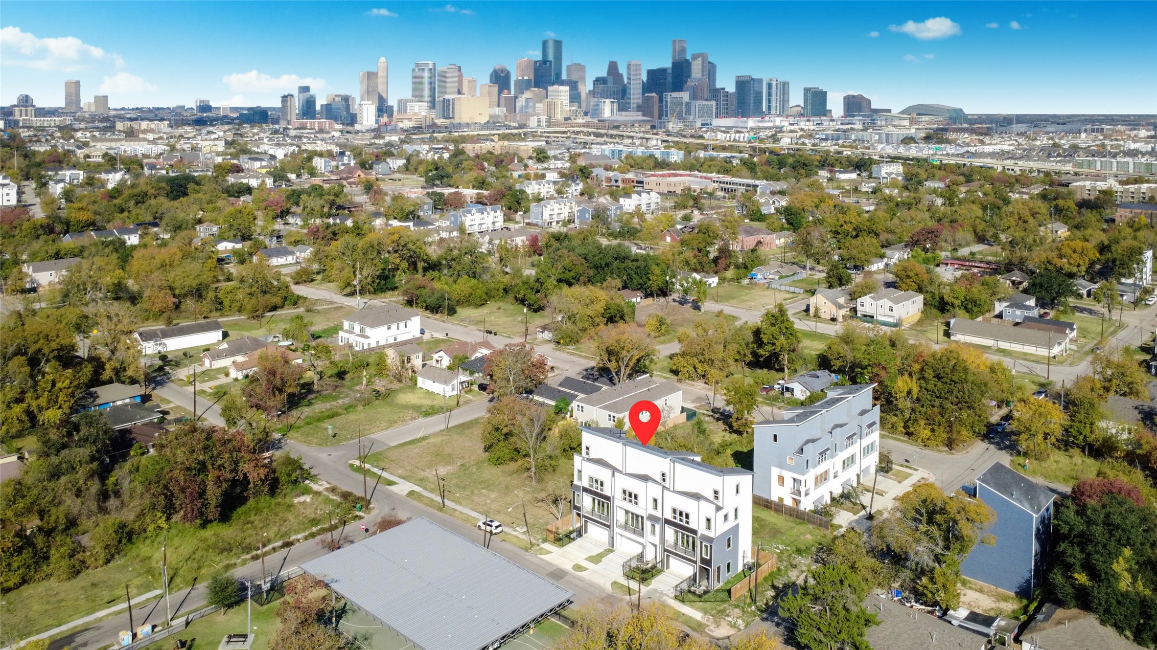 3231 Tuam Street Houston, TX 77004 - Photo 2 of 49 a view of a city