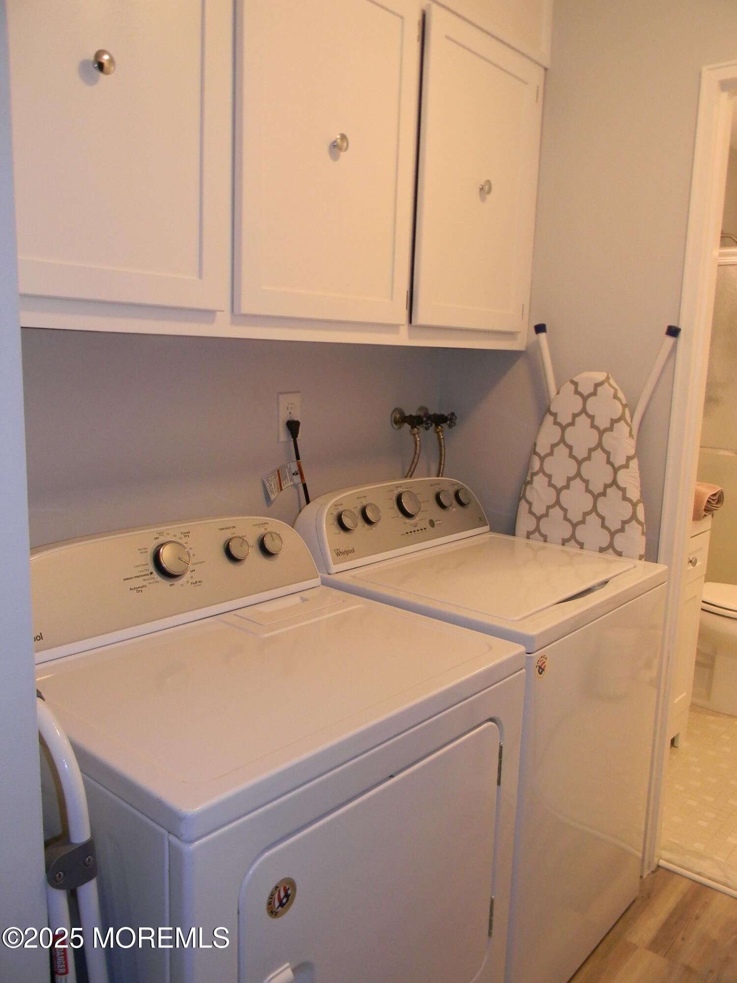 7 B Roosevelt City Road, Unit B Whiting, NJ 08759 - Photo 28 of 48 a utility room with dryer and washer