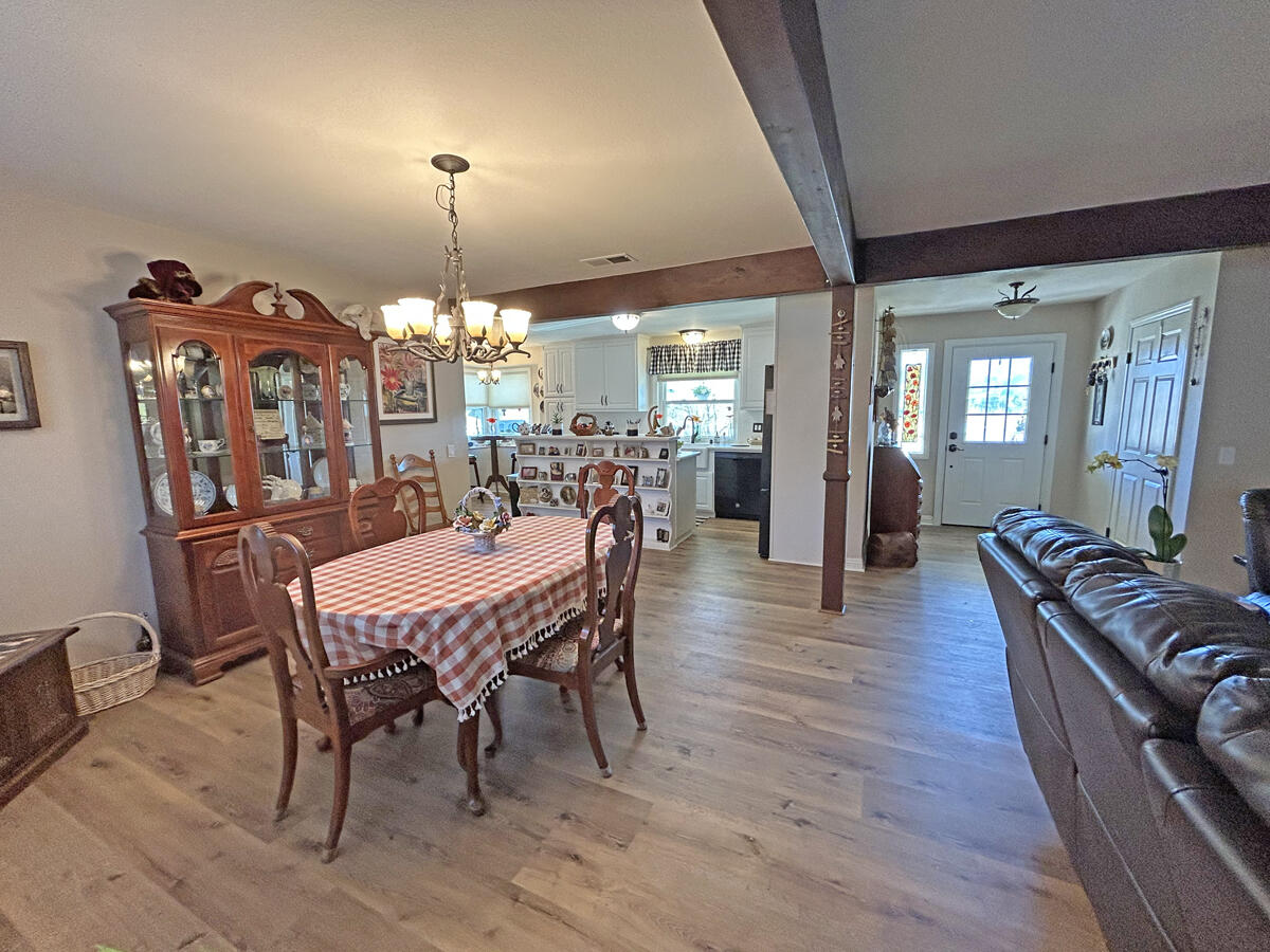 8753 Elizabeth Lake Road Leona Valley, CA 93551 - Photo 11 of 38 IMG_9515