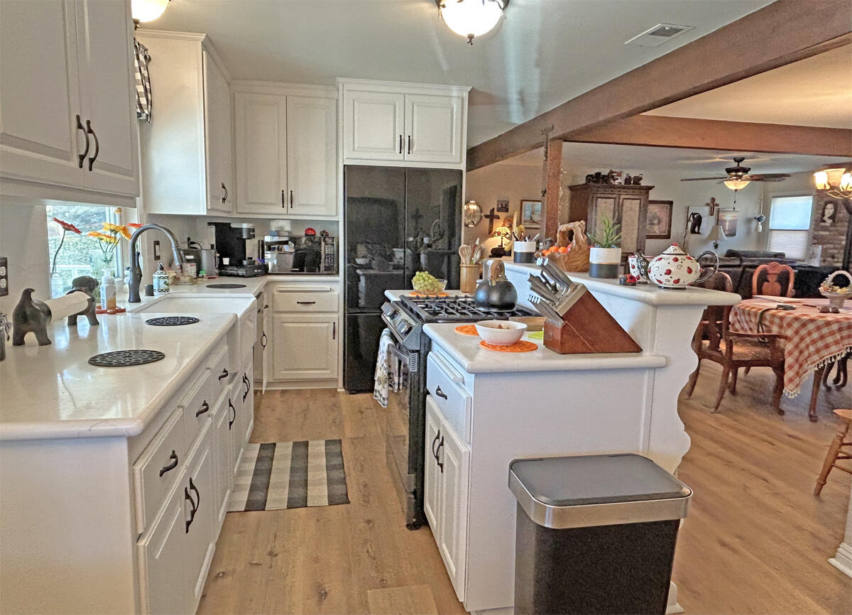 8753 Elizabeth Lake Road Leona Valley, CA 93551 - Photo 16 of 38 IMG_9500