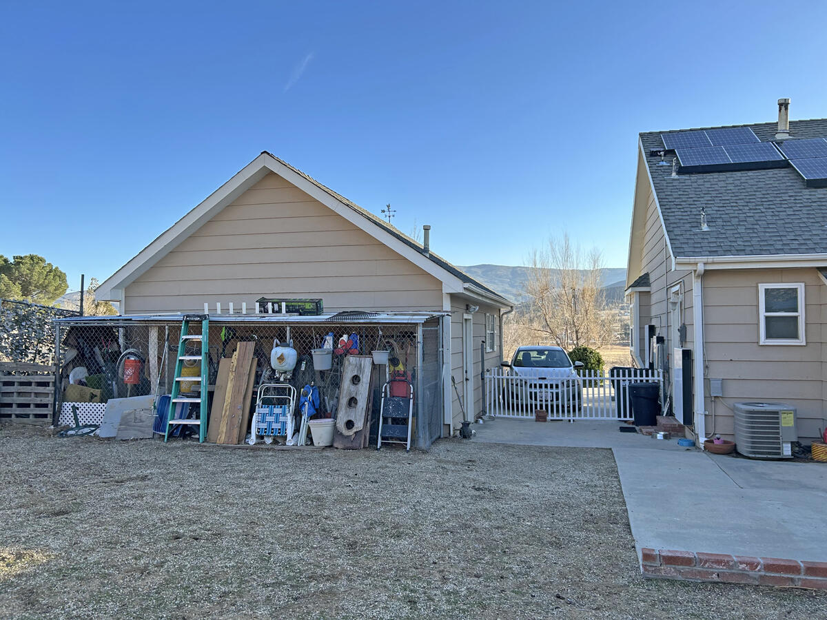 8753 Elizabeth Lake Road Leona Valley, CA 93551 - Photo 29 of 38 IMG_9597