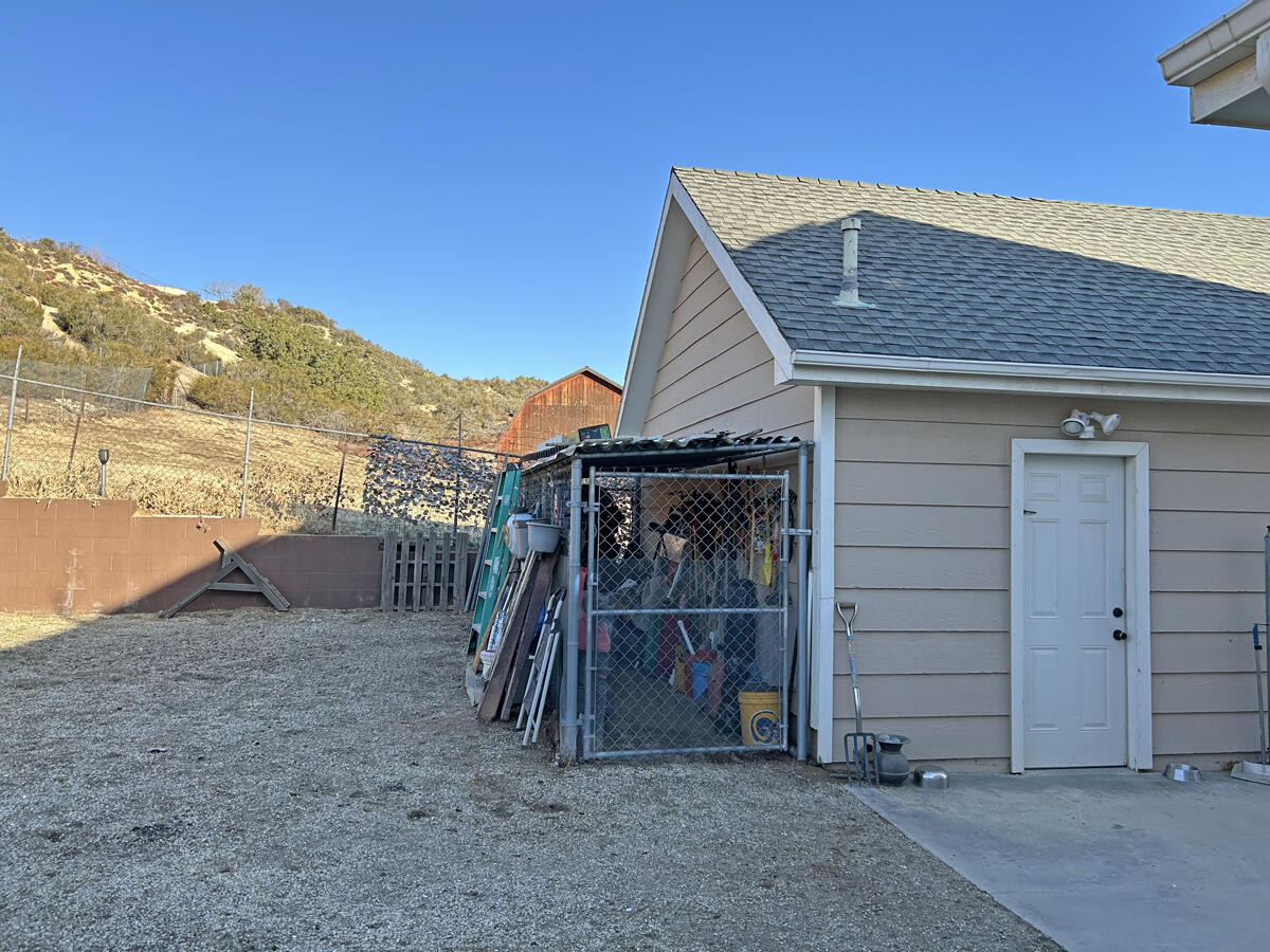 8753 Elizabeth Lake Road Leona Valley, CA 93551 - Photo 30 of 38 IMG_9596