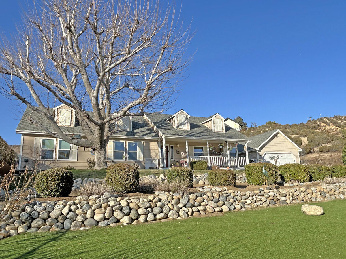 8753 Elizabeth Lake Road Leona Valley, CA 93551 - Photo 5 of 38 IMG_9566