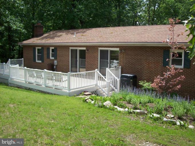 6117 Quinn Road Frederick, MD 21701 - Photo 14 of 16 Deck