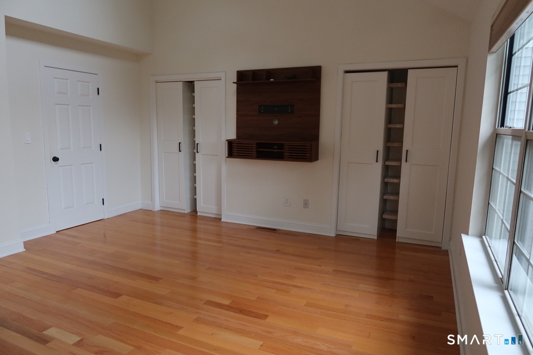 124 Hope Street, Unit B Stamford, CT 06906 - Photo 8 of 20