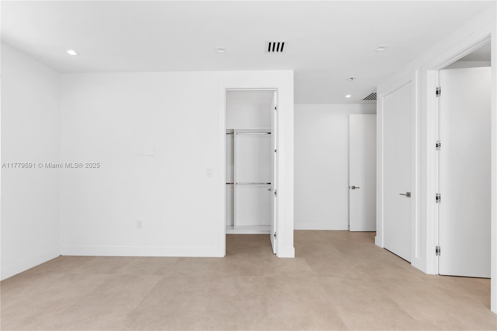 3045 Elizabeth Street, Unit 3045 Miami, FL 33133 - Photo 34 of 72