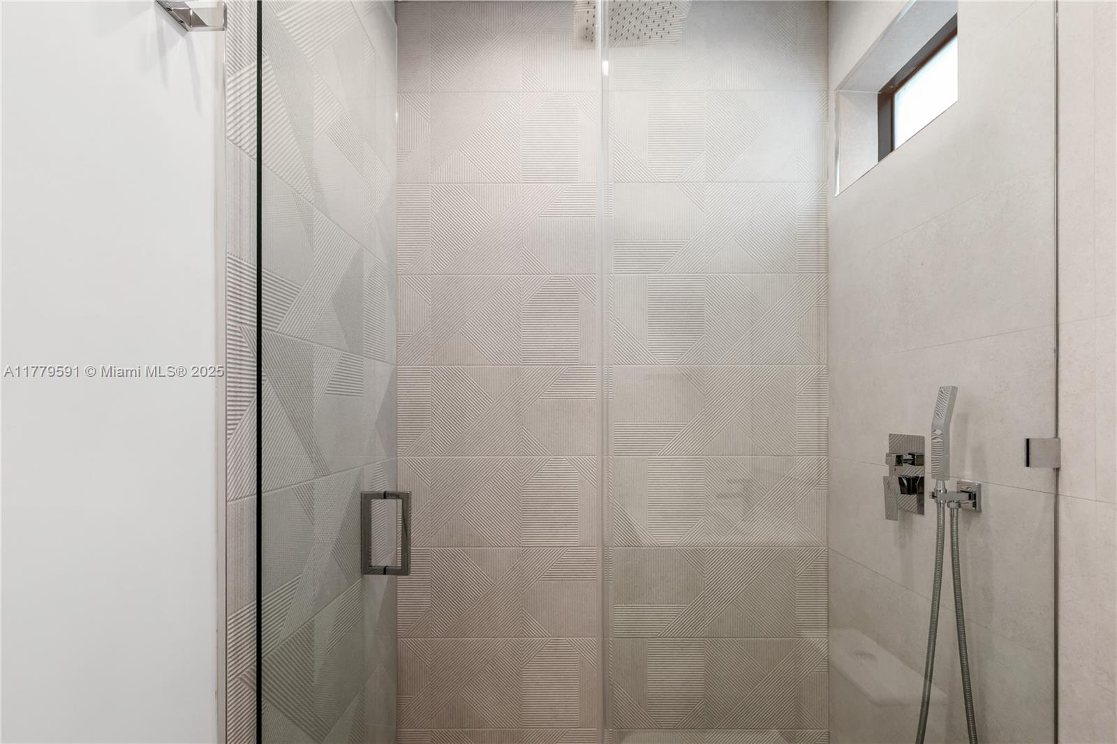 3045 Elizabeth Street, Unit 3045 Miami, FL 33133 - Photo 47 of 72