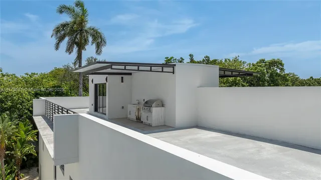 $2,150,000 | 3045 Elizabeth Street, Unit 3045, Miami, FL 33133