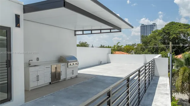 $2,150,000 | 3045 Elizabeth Street, Unit 3045, Miami, FL 33133