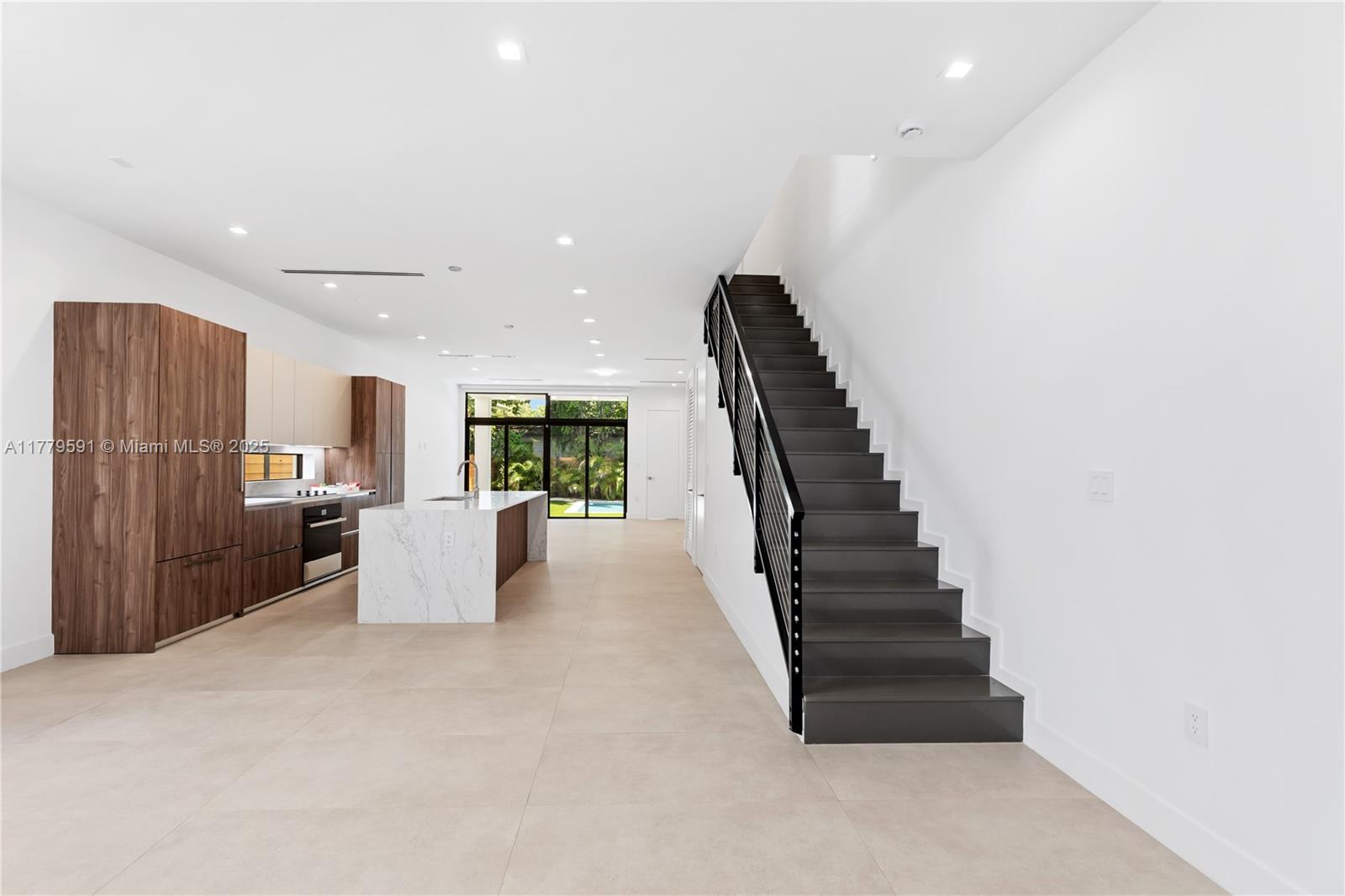 3045 Elizabeth Street, Unit 3045 Miami, FL 33133 - Photo 8 of 72 a view of entryway and hall