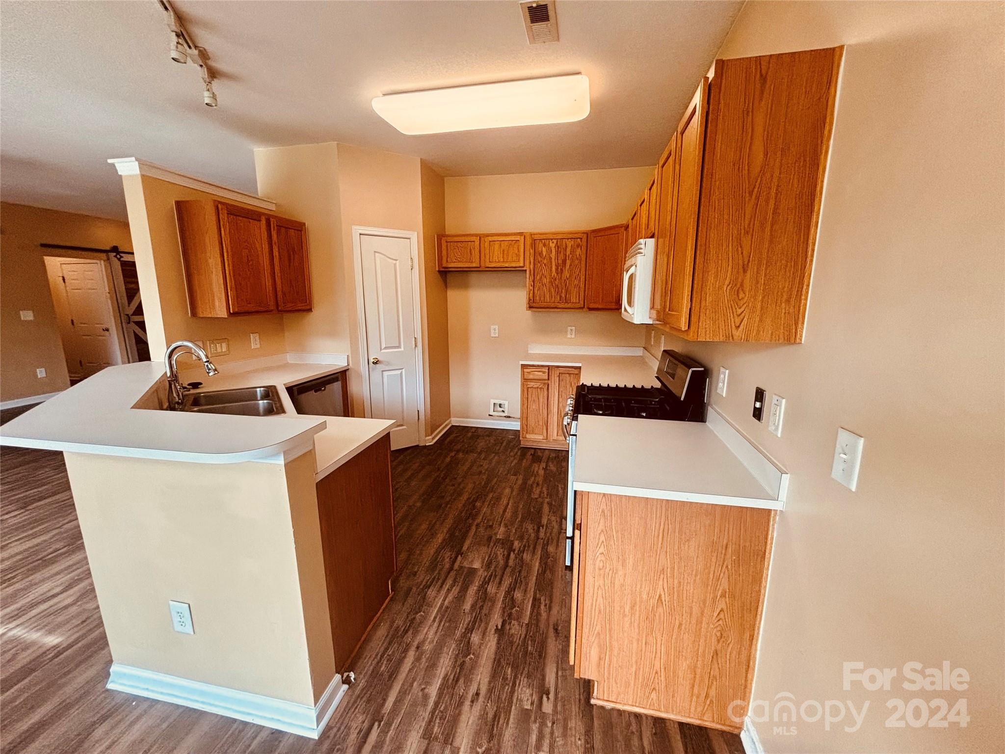 184 Mott Road Mooresville, NC 28115 - Photo 7 of 28 Gallery Image 7