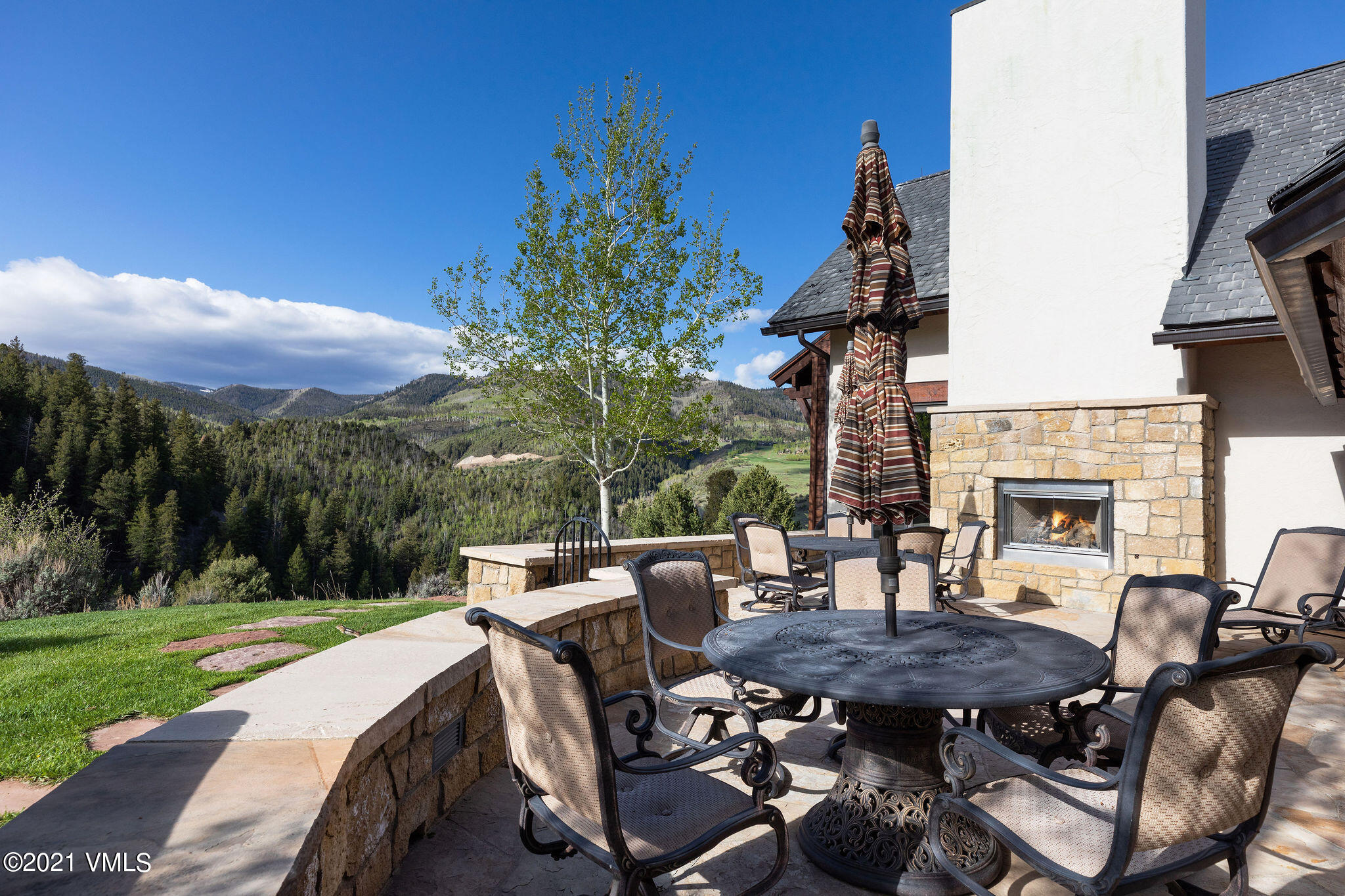 950 Cordillera Way Edwards, CO 81632 - Photo 20 of 26 a view of a patio with furniture