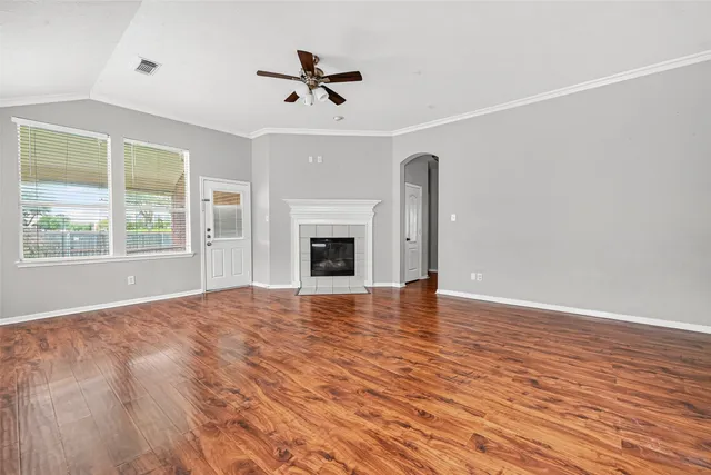 $1,800 | 5615 Brookhollow Oaks Trail, Houston, TX 77084