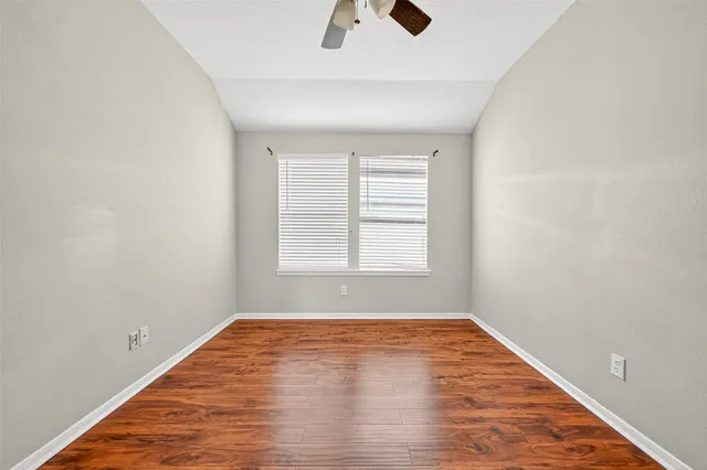 $1,800 | 5615 Brookhollow Oaks Trail, Houston, TX 77084