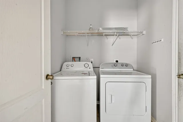 $1,800 | 5615 Brookhollow Oaks Trail, Houston, TX 77084