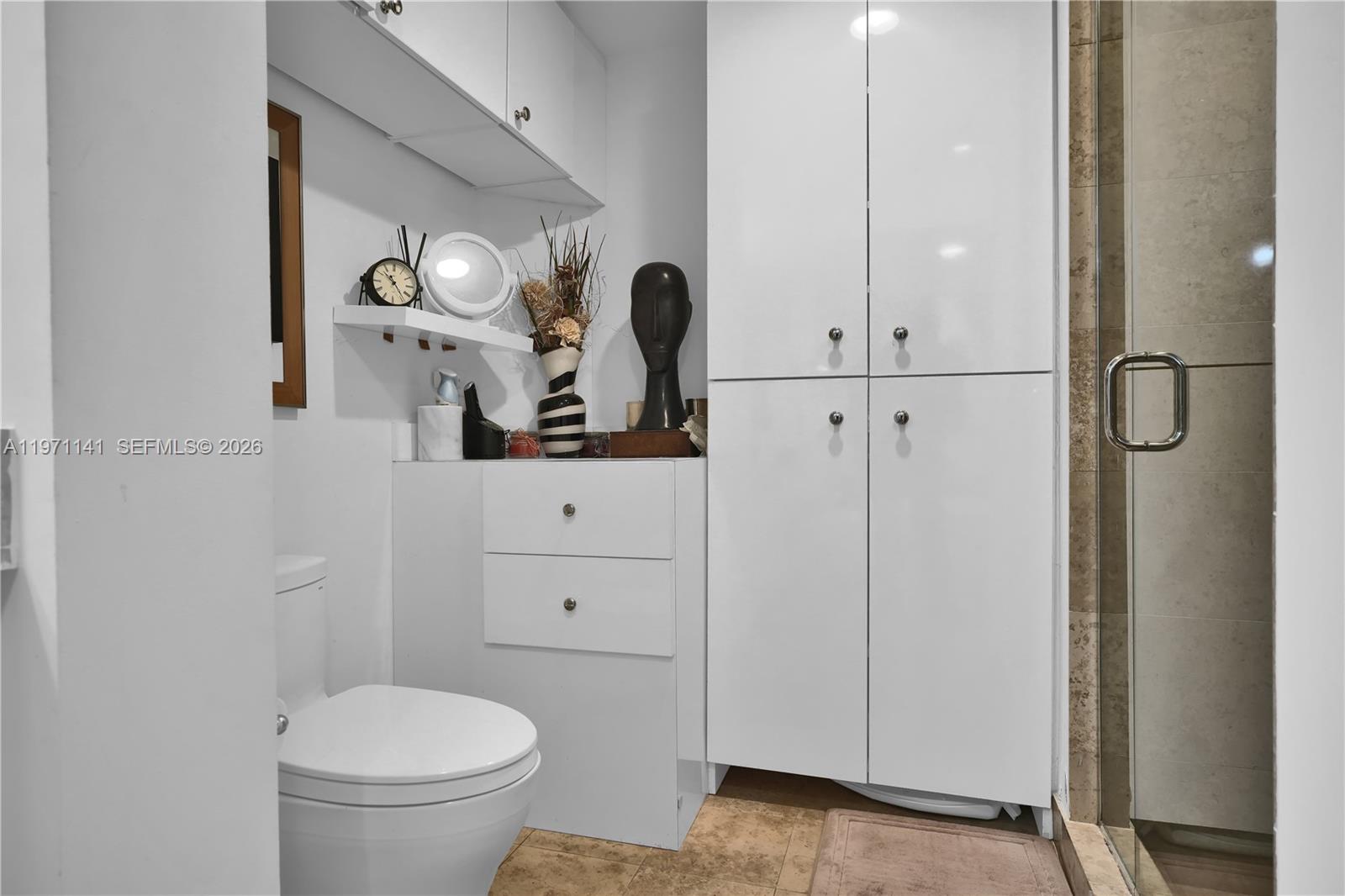 4775 Collins Avenue, Unit 1806 Miami Beach, FL 33140 - Photo 21 of 67