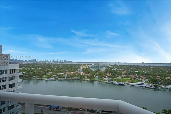 $5,000 | 4775 Collins Avenue, Unit 1806, Miami Beach, FL 33140