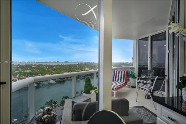 $5,000 | 4775 Collins Avenue, Unit 1806, Miami Beach, FL 33140