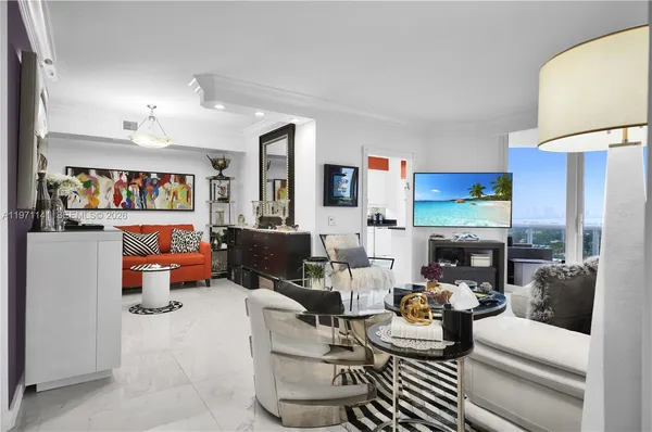 $5,000 | 4775 Collins Avenue, Unit 1806, Miami Beach, FL 33140