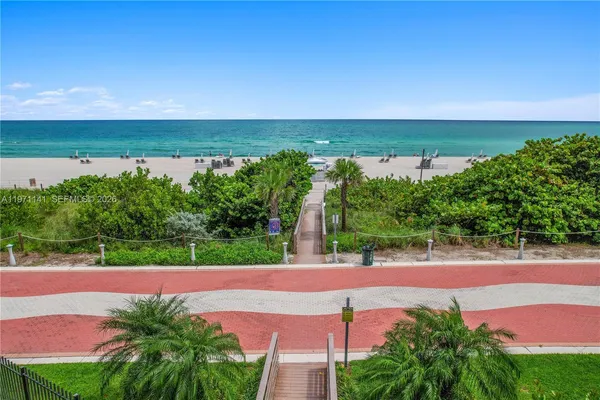 $5,000 | 4775 Collins Avenue, Unit 1806, Miami Beach, FL 33140
