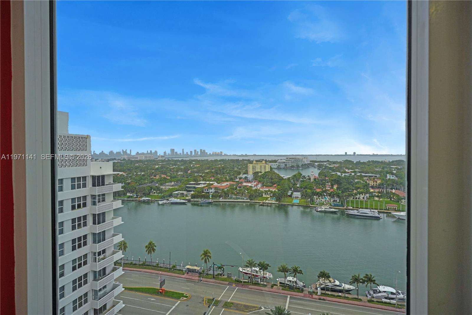 4775 Collins Avenue, Unit 1806 Miami Beach, FL 33140 - Photo 10 of 67