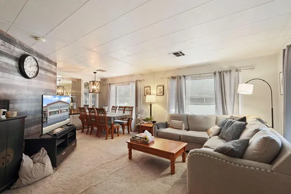 $93,000 | 6222 Sewan Avenue, Sacramento, CA 95841