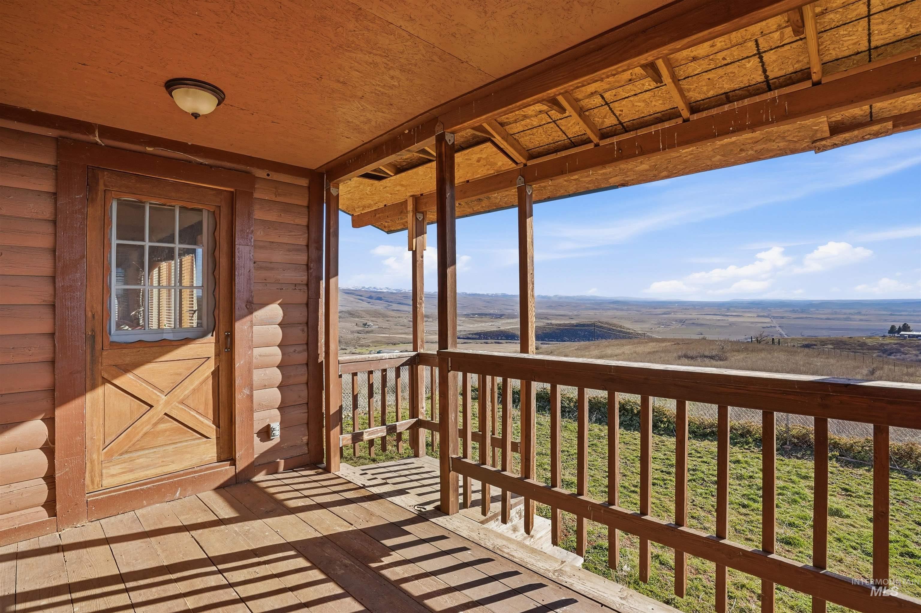 1252 Mesa Mesa, ID 83643 - Photo 31 of 50 View of wooden deck