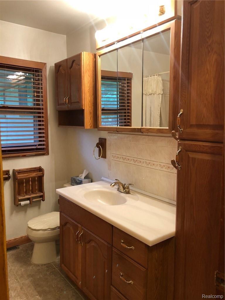 6517 Baldwin Road Swartz Creek, MI 48473 - Photo 22 of 27 IMG_5605.jpg