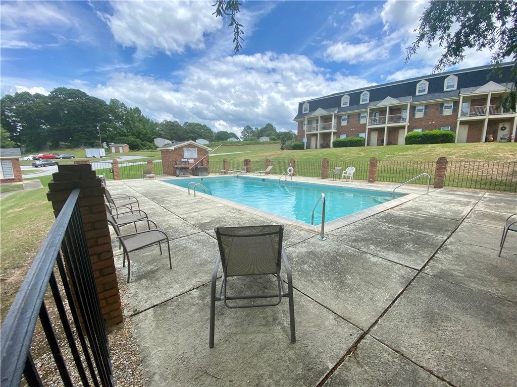 1761 Wire Road, Unit 2 Auburn, AL 36832 - Photo 14 of 18 Gallery Image 14