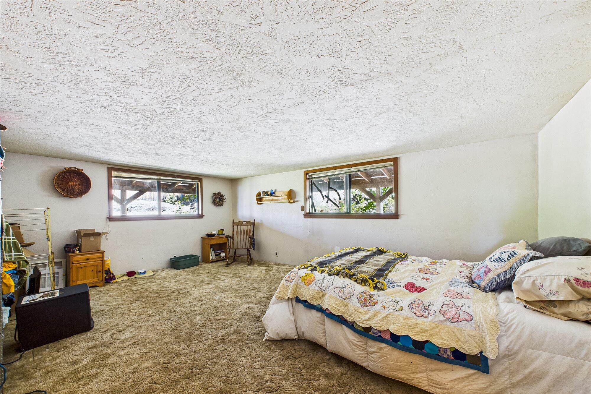 673 Thunderbolt Ranch Road Zenia, CA 95595 - Photo 20 of 45 Gallery Image 20