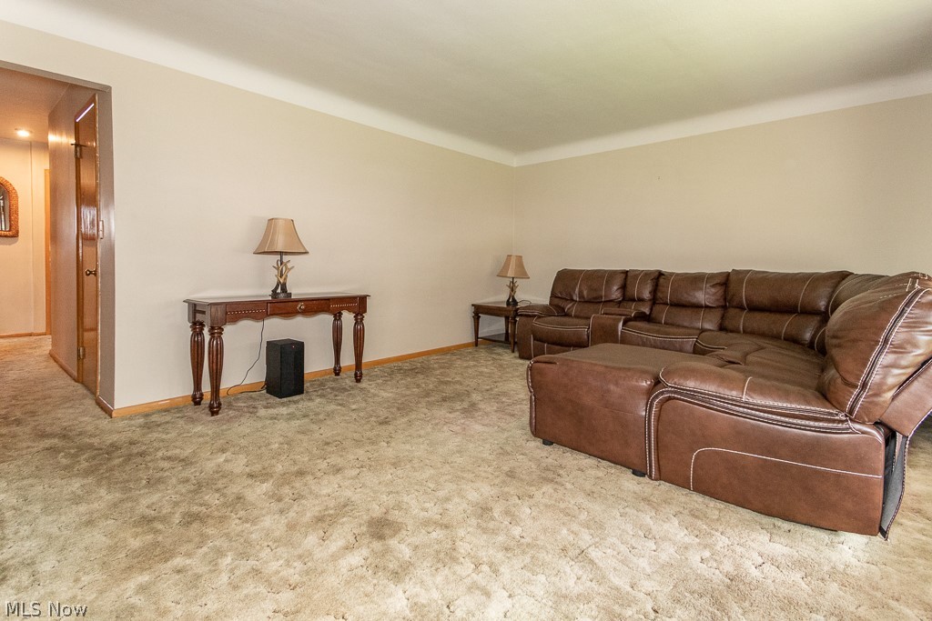 659 Pendley Road Willowick, OH 44095 - Photo 12 of 22