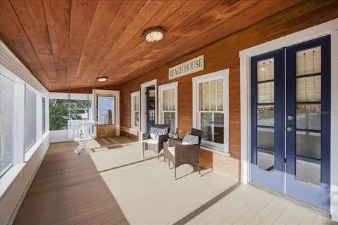 $1,099,000 | 2913 Gulf Drive, Holmes Beach, FL 34217