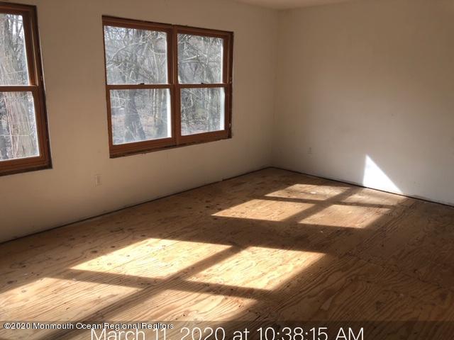 301 Hendrickson Road Freehold, NJ 07728 - Photo 9 of 15 IMG_5069
