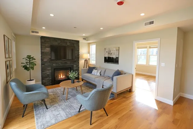 $3,595 | 14-16 Harriet Street, Unit 1, Boston, MA 02135