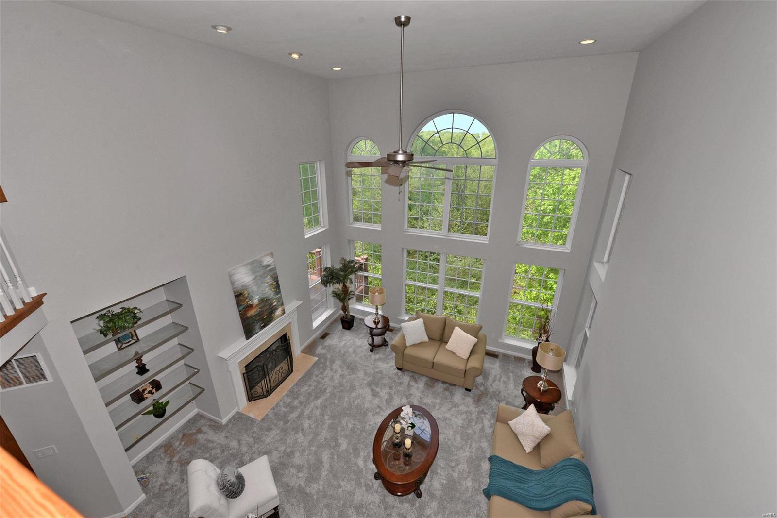 1039 Kiefer Ridge Drive Ballwin, MO 63021 - Photo 8 of 33 Gallery Image 8