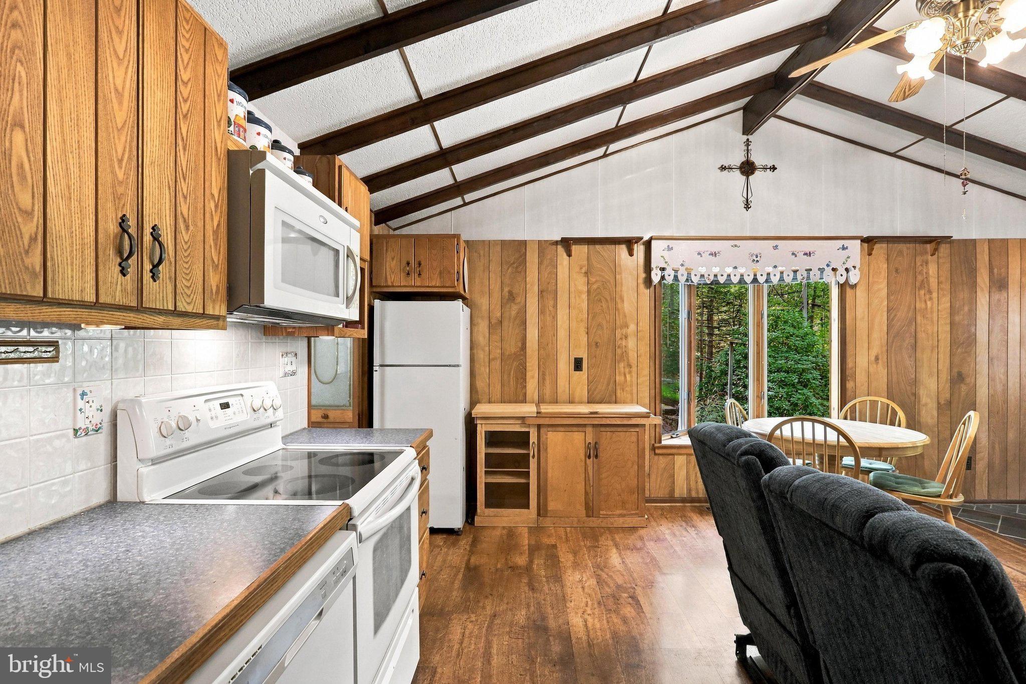 12 Little Ridge Circle Mathias, WV 26812 - Photo 14 of 43 Gallery Image 14