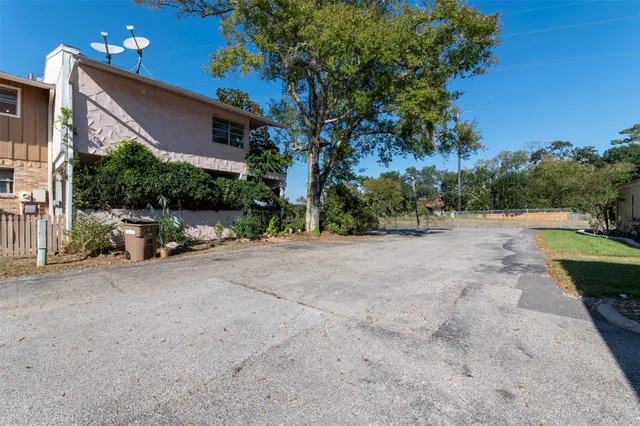 $234,900 | 2137 Casa Rio Circle, Dickinson, TX 77539